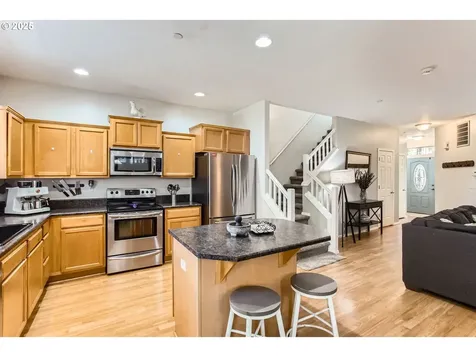 285 N 7th Avenue Cornelius OR 97113