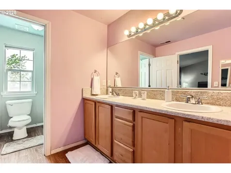 285 N 7th Avenue Cornelius OR 97113