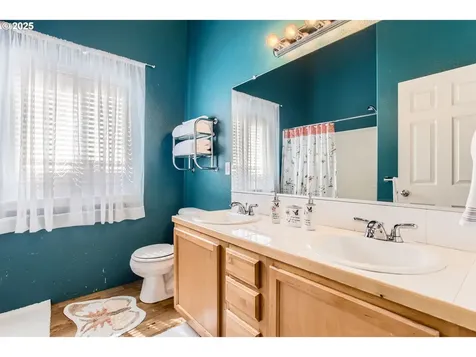285 N 7th Avenue Cornelius OR 97113