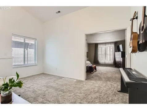 285 N 7th Avenue Cornelius OR 97113