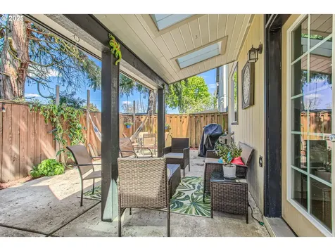 285 N 7th Avenue Cornelius OR 97113