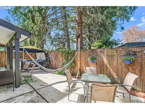 285 N 7th Avenue Cornelius OR 97113