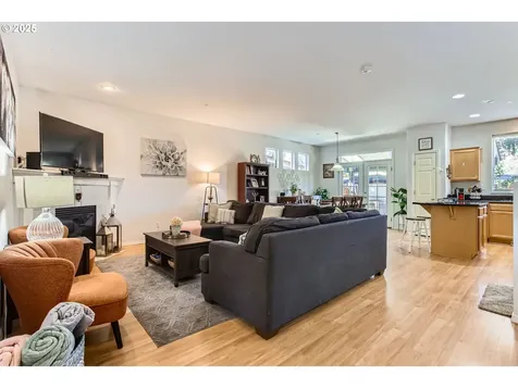 285 N 7th Avenue Cornelius OR 97113