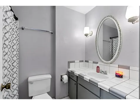 1320 SW 31st Street Gresham OR 97080