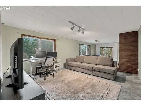 1320 SW 31st Street Gresham OR 97080