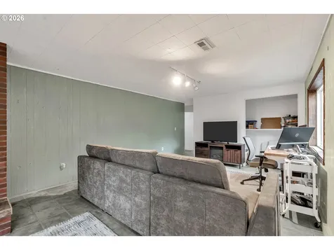 1320 SW 31st Street Gresham OR 97080