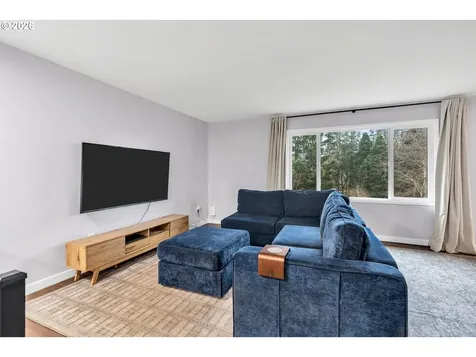 1320 SW 31st Street Gresham OR 97080