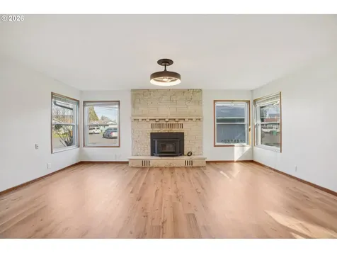 155 Melvin Avenue St. Helens OR 97051