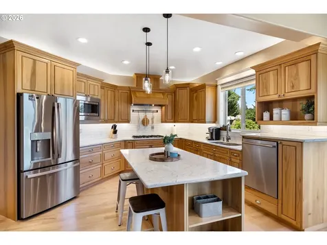 20762 S South End Road Oregon City OR 97045