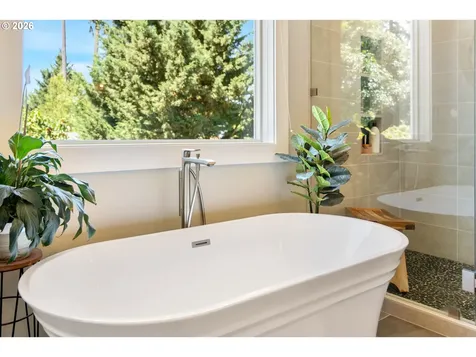 20762 S South End Road Oregon City OR 97045