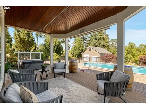 20762 S South End Road Oregon City OR 97045