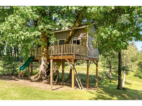 20762 S South End Road Oregon City OR 97045