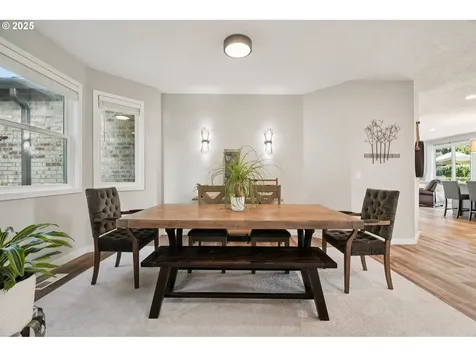 2378 Falcon Drive West Linn OR 97068