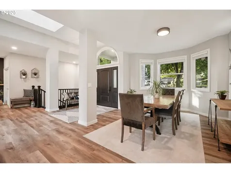 2378 Falcon Drive West Linn OR 97068