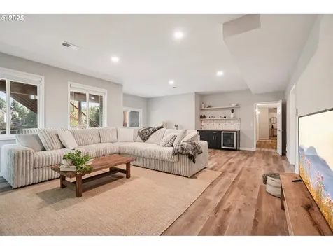 2378 Falcon Drive West Linn OR 97068