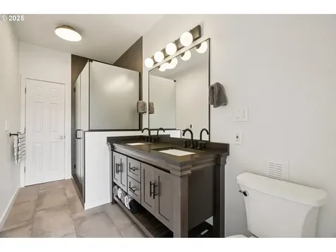 2378 Falcon Drive West Linn OR 97068