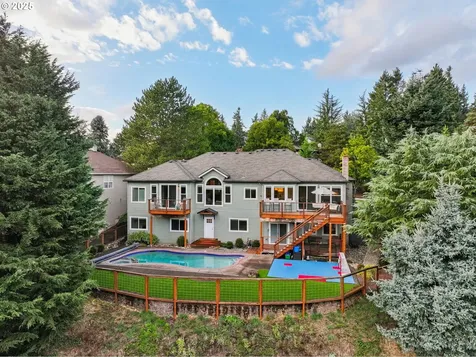 2378 Falcon Drive West Linn OR 97068