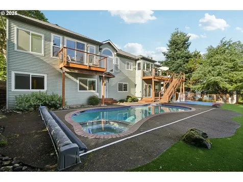 2378 Falcon Drive West Linn OR 97068