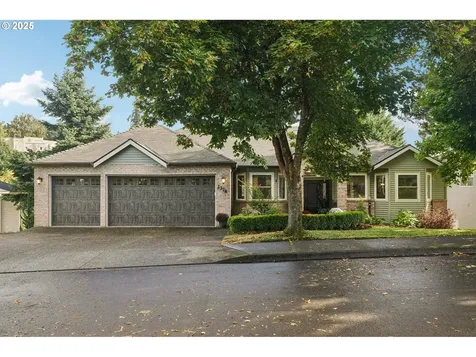 2378 Falcon Drive West Linn OR 97068