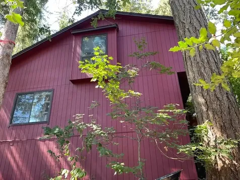 1952 W 27th Place Eugene OR 97405