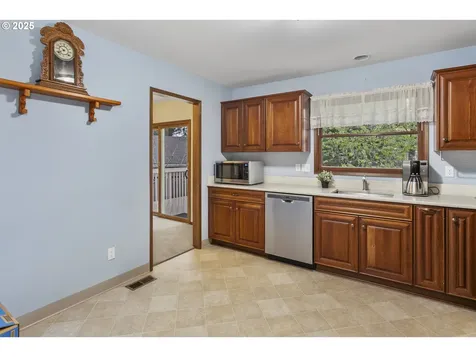 7370 SW Danielle Avenue Beaverton OR 97008