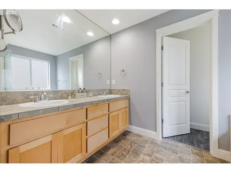 2216 NE 158th Street Vancouver WA 98686