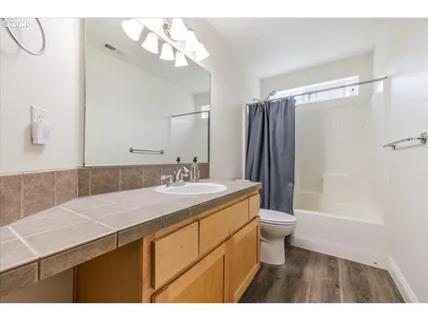 2216 NE 158th Street Vancouver WA 98686