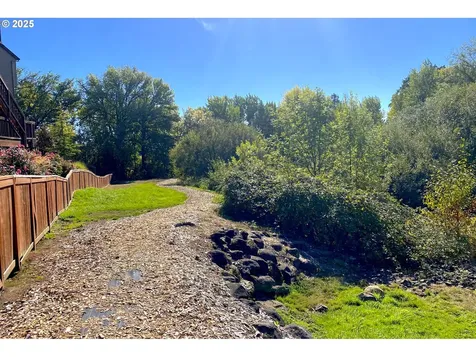 2216 NE 158th Street Vancouver WA 98686
