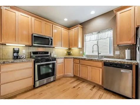 2216 NE 158th Street Vancouver WA 98686