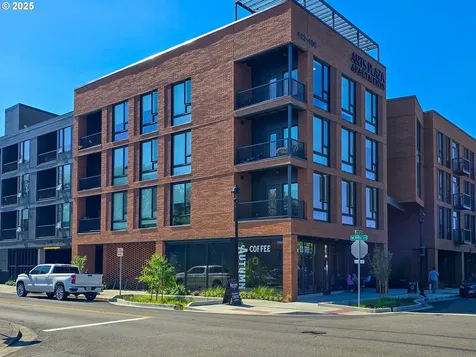 129 N Main Avenue Gresham OR 97030