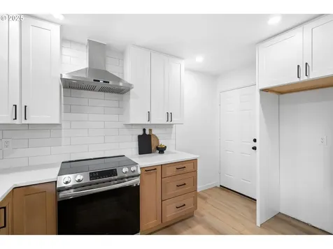 16011 Parker Road Lake Oswego OR 97035