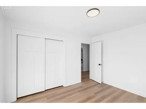 16011 Parker Road Lake Oswego OR 97035