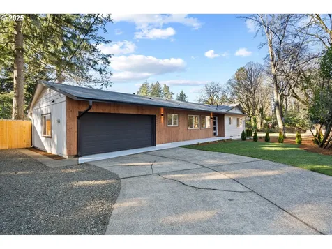 16011 Parker Road Lake Oswego OR 97035