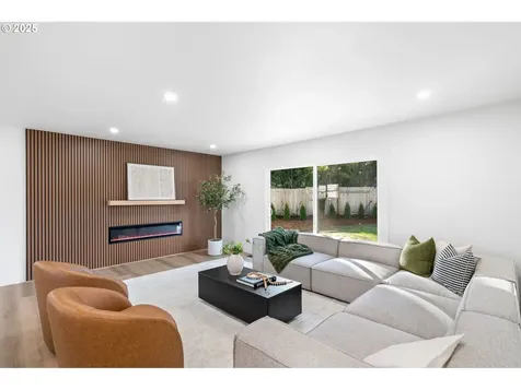 16011 Parker Road Lake Oswego OR 97035