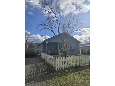 302 W 3rd Street Wallowa OR 97885