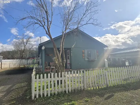 302 W 3rd Street Wallowa OR 97885