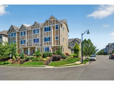 7162 NW Elise Avenue Portland OR 97229