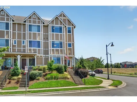 7162 NW Elise Avenue Portland OR 97229