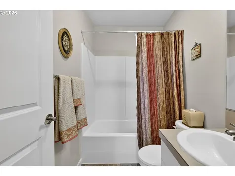 7162 NW Elise Avenue Portland OR 97229
