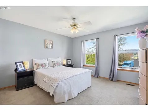 404 E Brandon Drive Newberg OR 97132