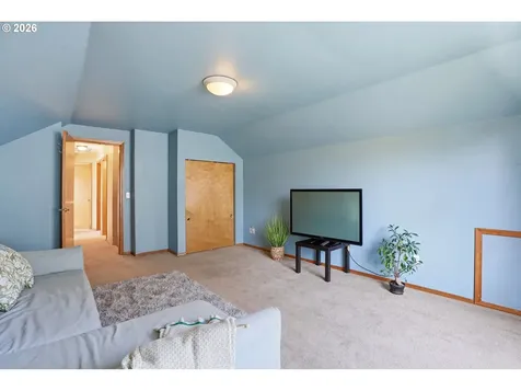 404 E Brandon Drive Newberg OR 97132