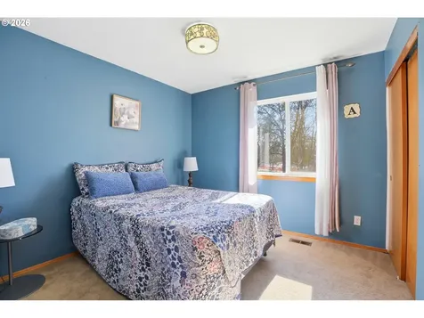 404 E Brandon Drive Newberg OR 97132