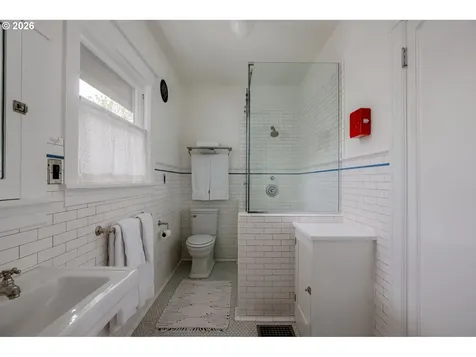 3303 NE 22nd Avenue Portland OR 97212