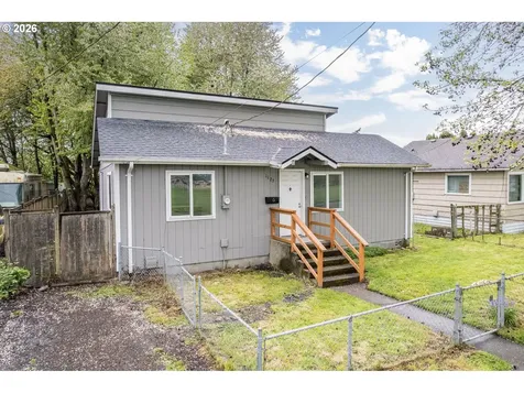 1123 7th Avenue Longview WA 98632
