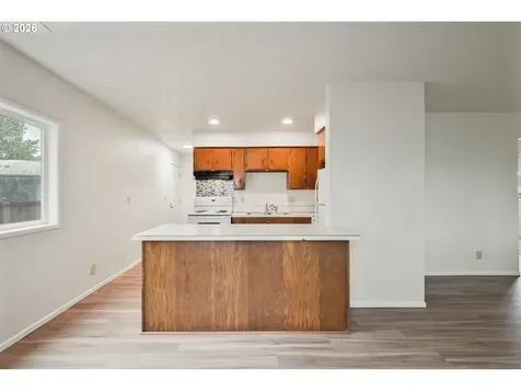 1123 7th Avenue Longview WA 98632