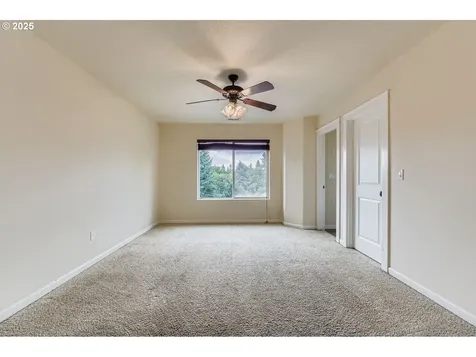 7912 NE Klickitat Street Portland OR 97213