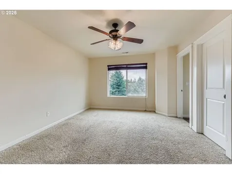 7912 NE Klickitat Street Portland OR 97213