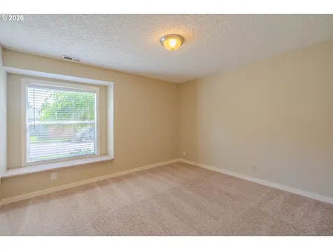 3512 SE 168th Avenue Vancouver WA 98683