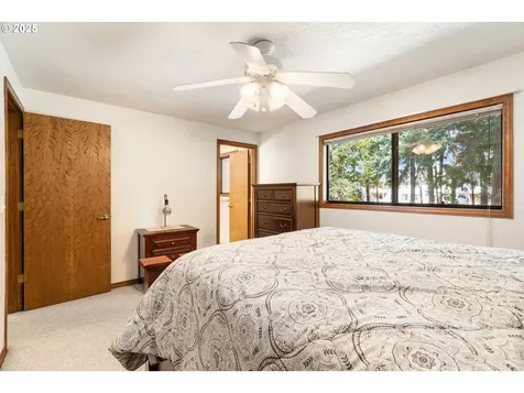3807 E Coffey Lane Newberg OR 97132