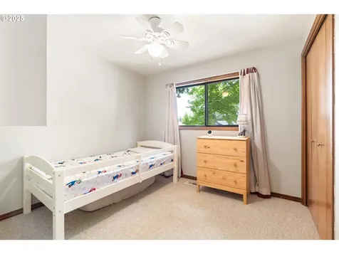 3807 E Coffey Lane Newberg OR 97132